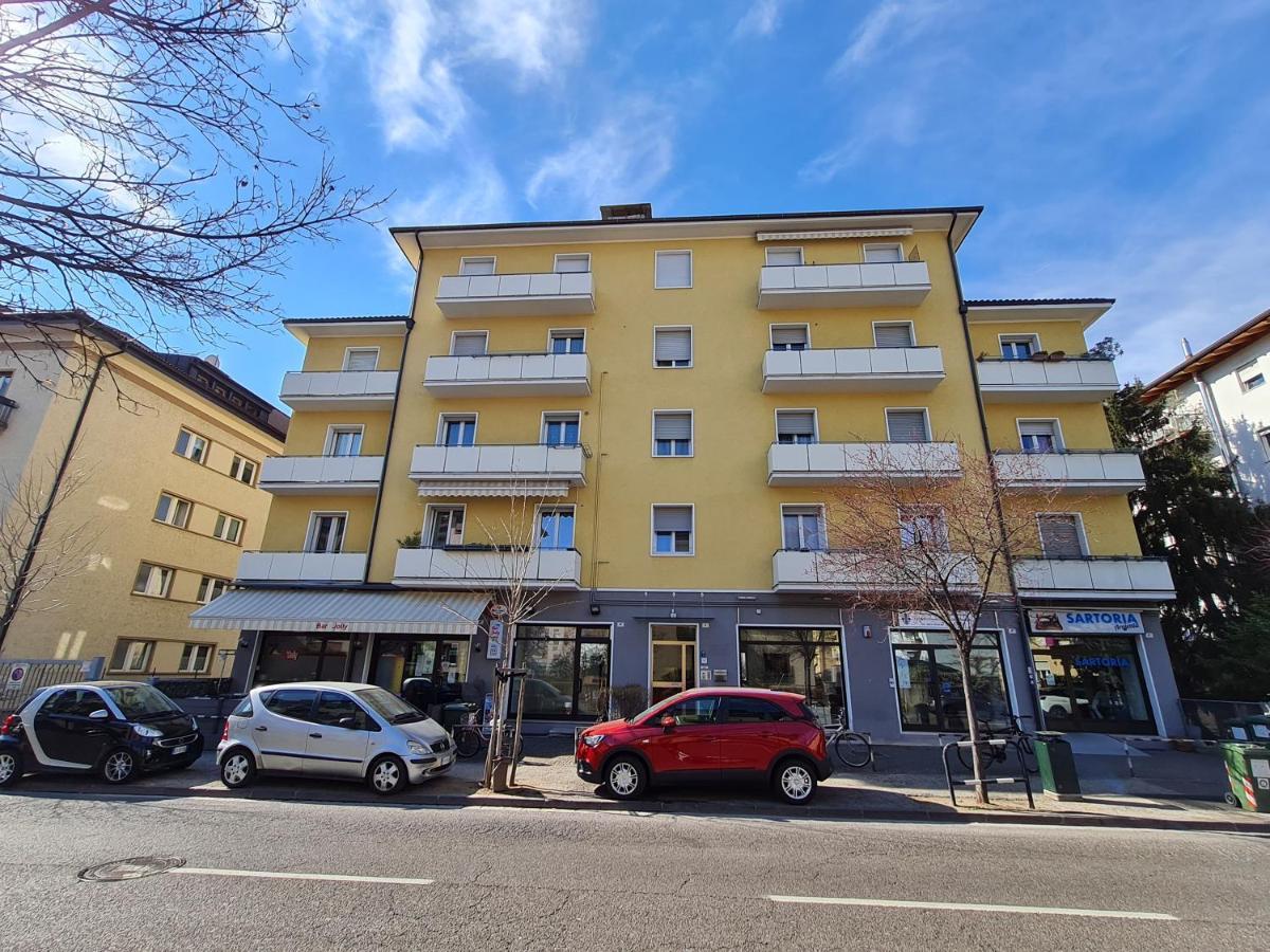 Apartment Palermo - Very Cosy, Calm And Close To The City Centre Bolzano Kültér fotó